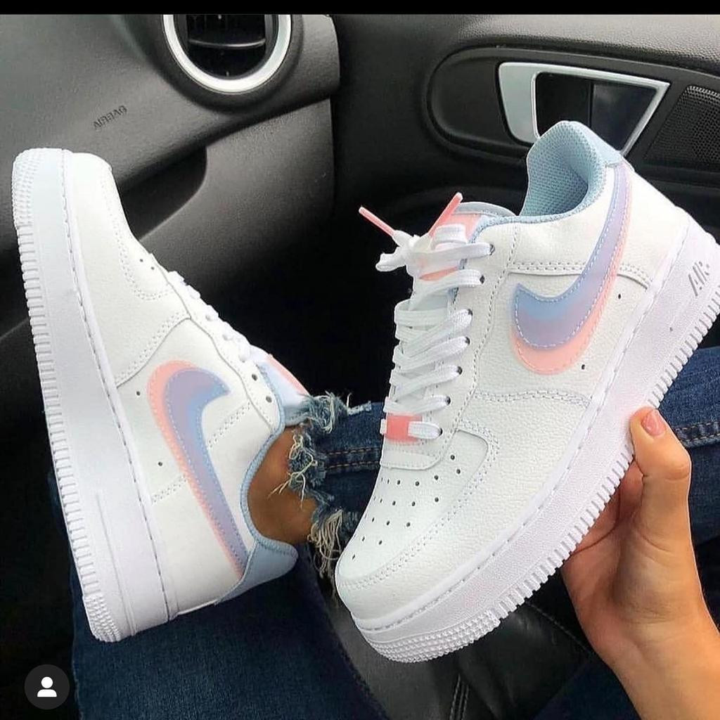 White Airforce 1s
