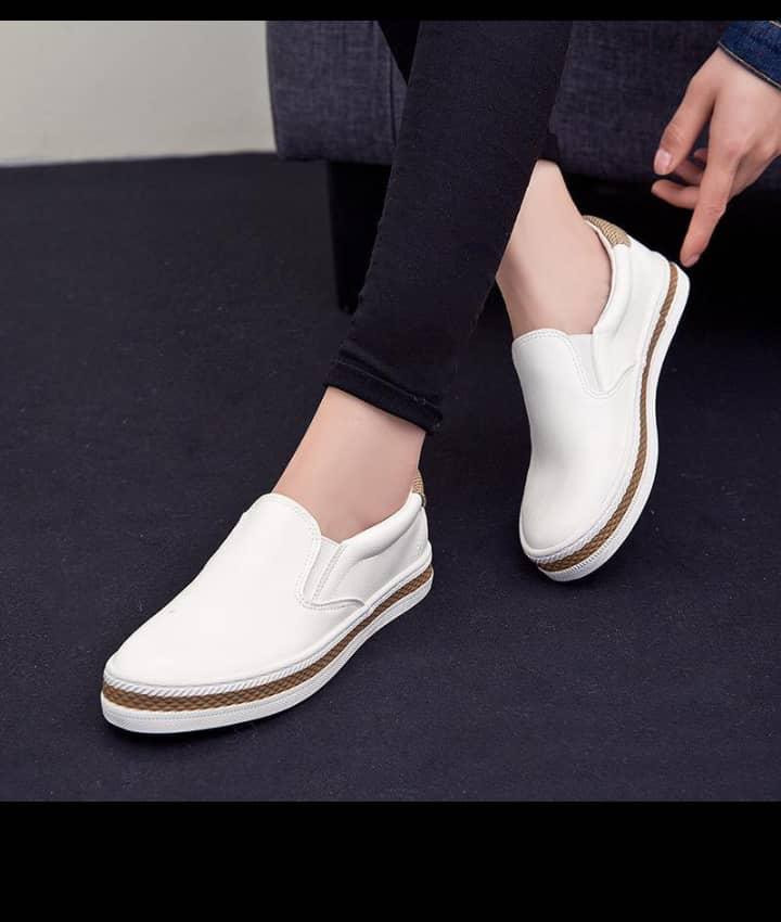High Quality Soft Leather Shoes Women Casual Wear