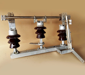 AZAD Products 11KV Isolator 400/630/800A