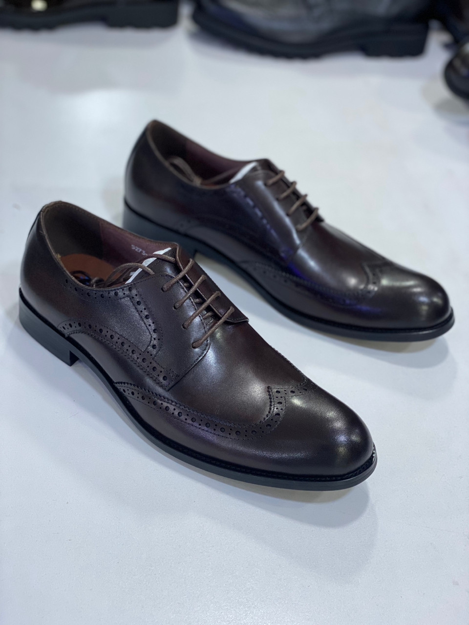 Lightbox Gentle Men’s leather Shoes