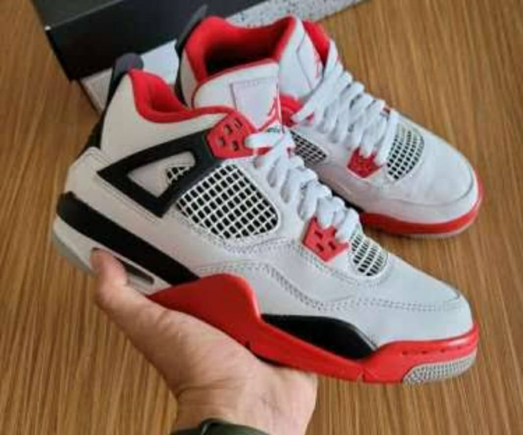 Jordan 4s